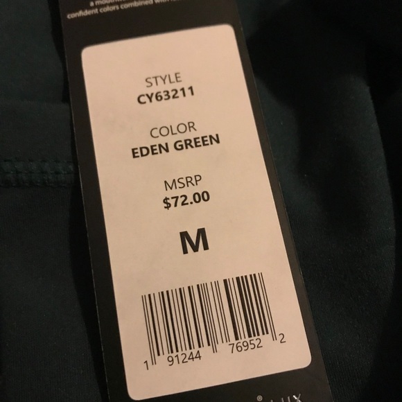 Lux High Rise Side Pockets Capri Leggings - Picture 3 of 3